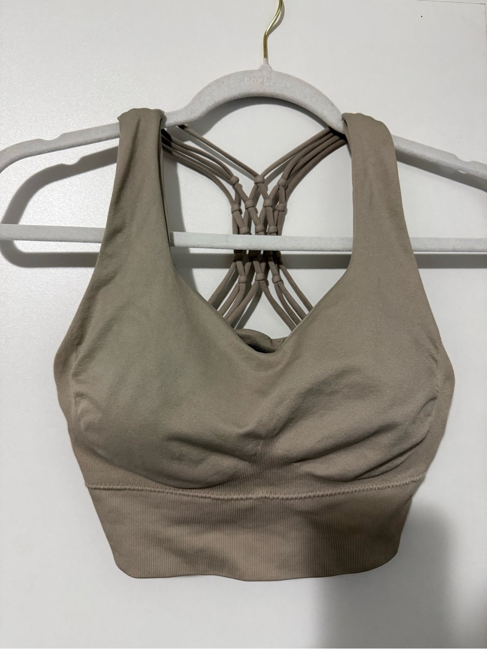 100. Pro Fit Taupe Strappy Back Seamless Support Sports Bra Medium